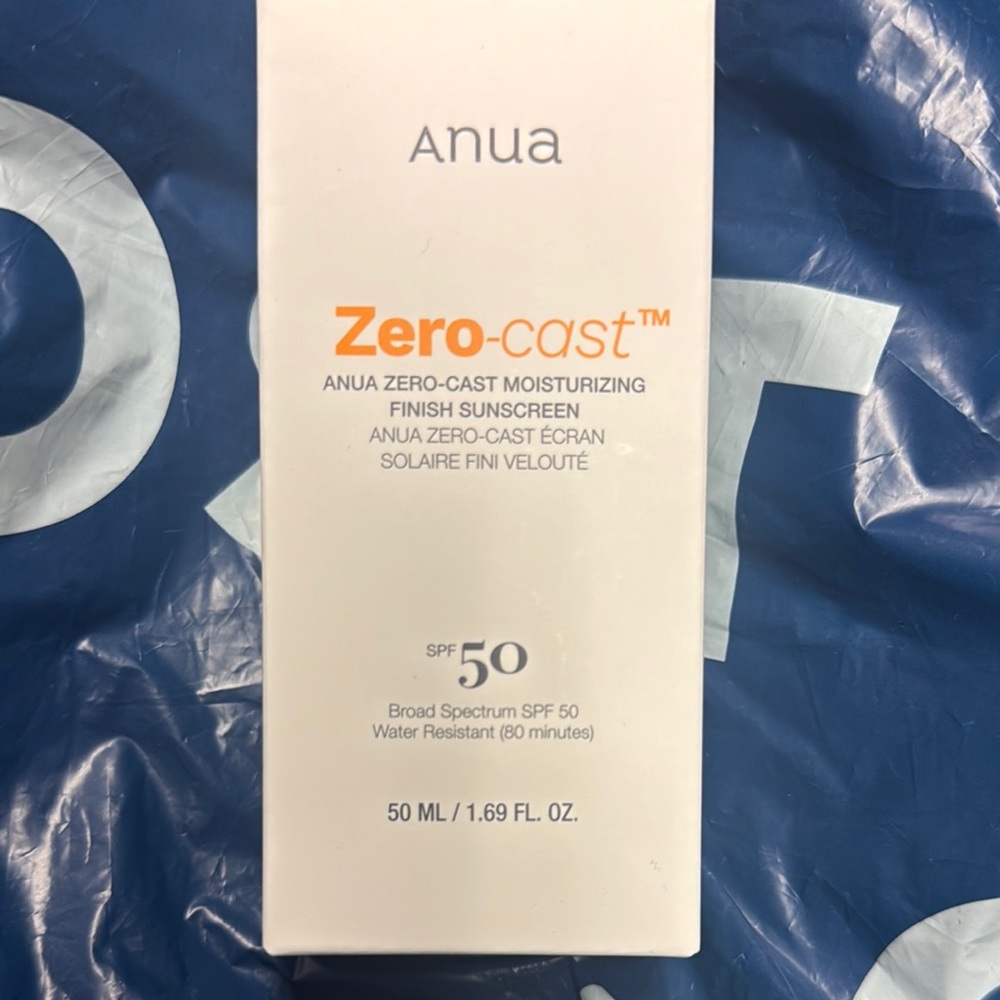 Zero-cast Moisturizing Finish Sunscreen - White